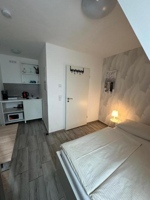 Modern Living Studio Kueche Netflix Inklusive Top Lage Nürnberg Eksteriør billede